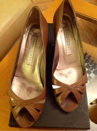 Zapatos Pura Lopez, Talla 37 de segunda mano por 30 EUR en Madrid en  WALLAPOP