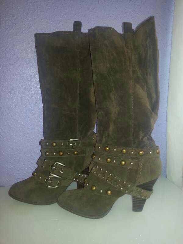 Botas