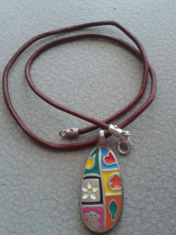 Collar tous colores