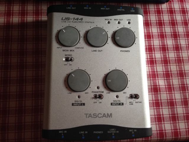 Interface Midi  Tascam Us-144
