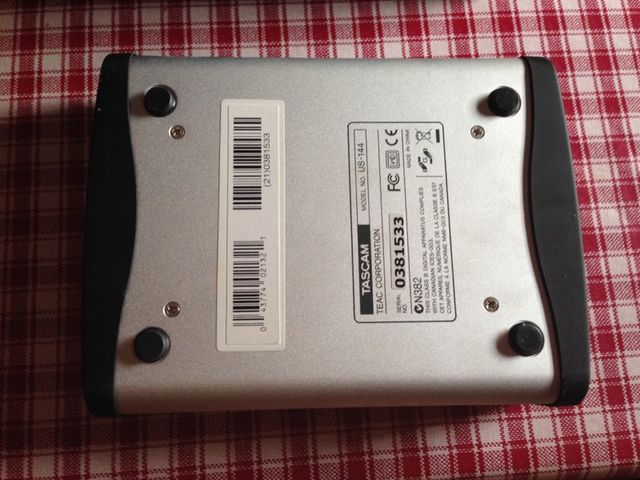 Interface Midi  Tascam Us-144