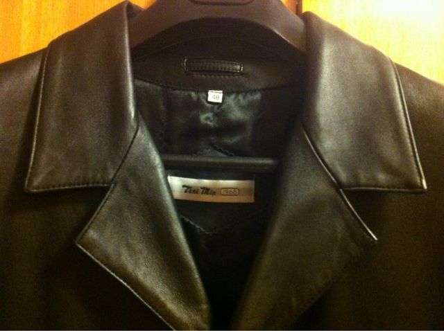 Abrigo de cuero largo