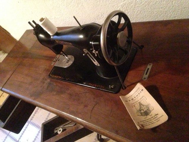 Maquina coser Singer (antiguedades)