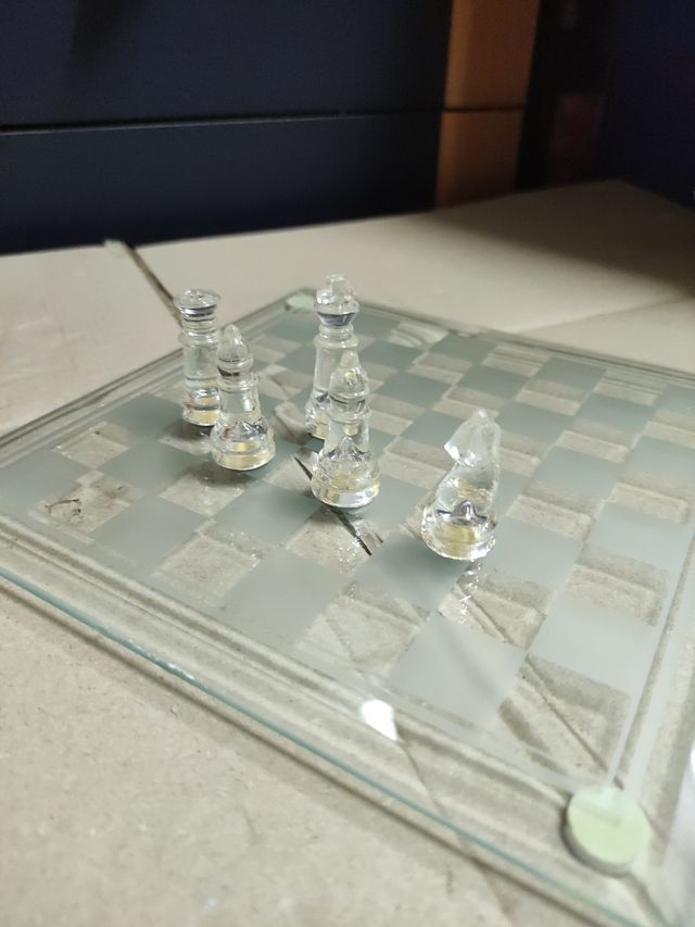 # Ajedrez de cristal