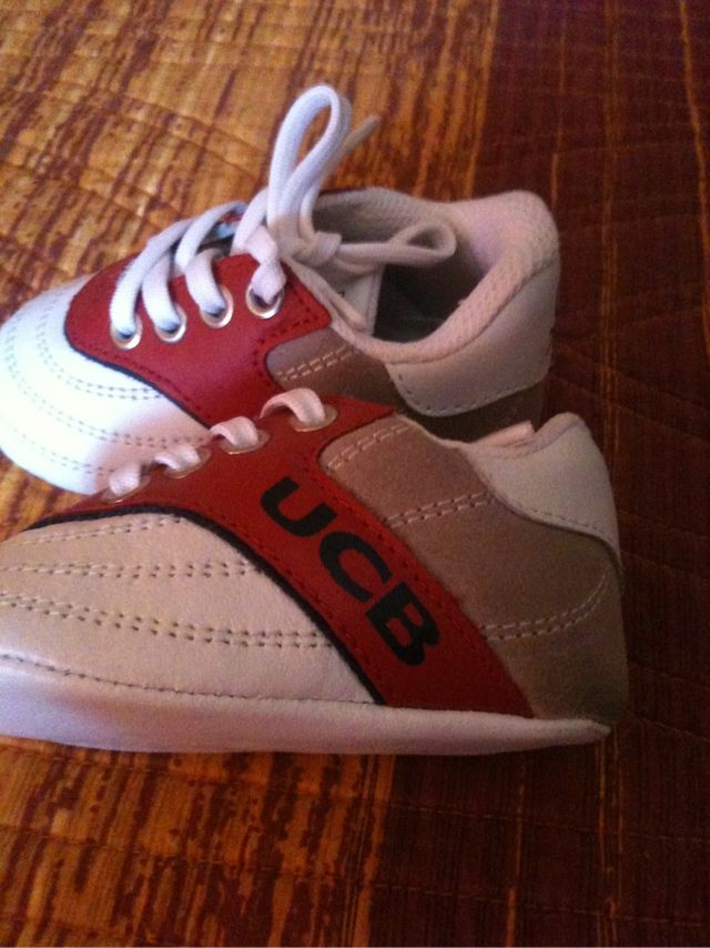 Oferta!!Zapatillas BENETTON deportivas  N16