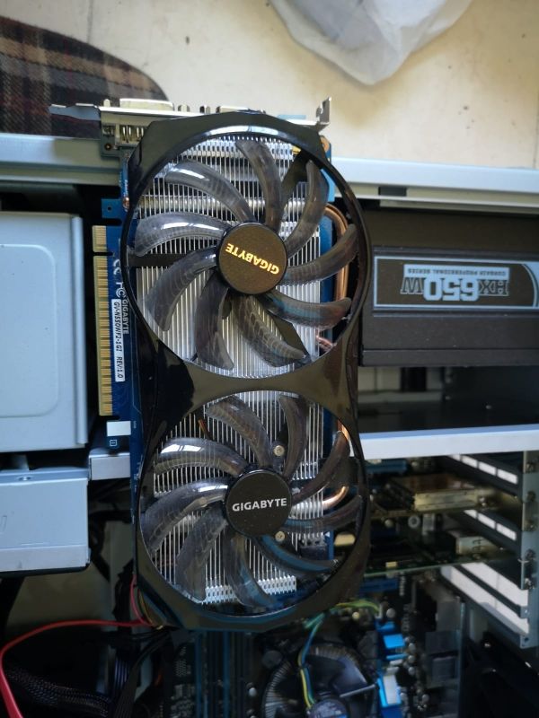 REPARACIÓN Y MANTENIMIENTO PC