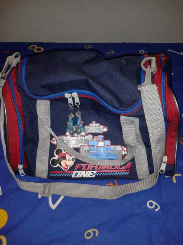 Mochila, riñonera y troley a juego