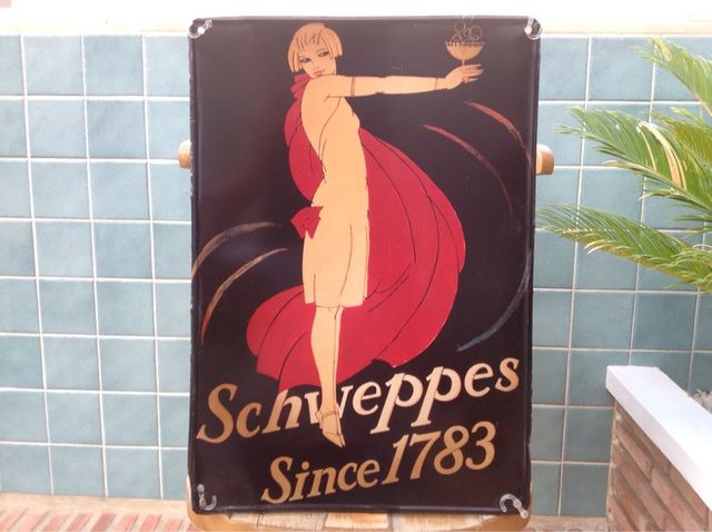 Se venden carteles de chapa schweppes
