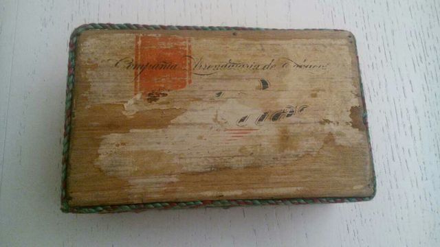 JOYERO VINTAGE HILO CON ESPEJO
Vintage