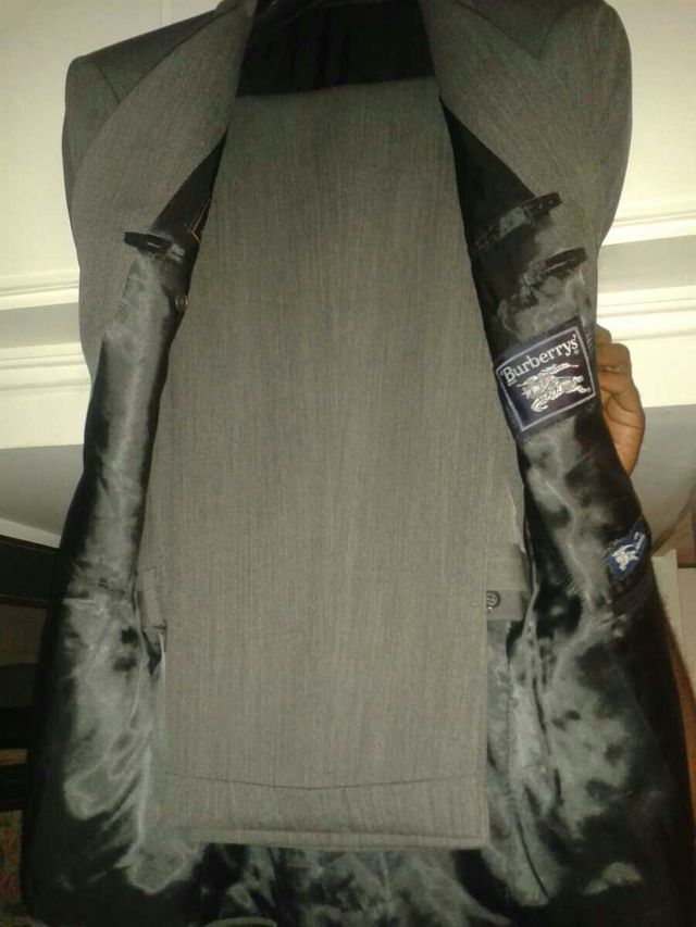 Burberrys Men's Suit Maggiori informazioni ,644112234