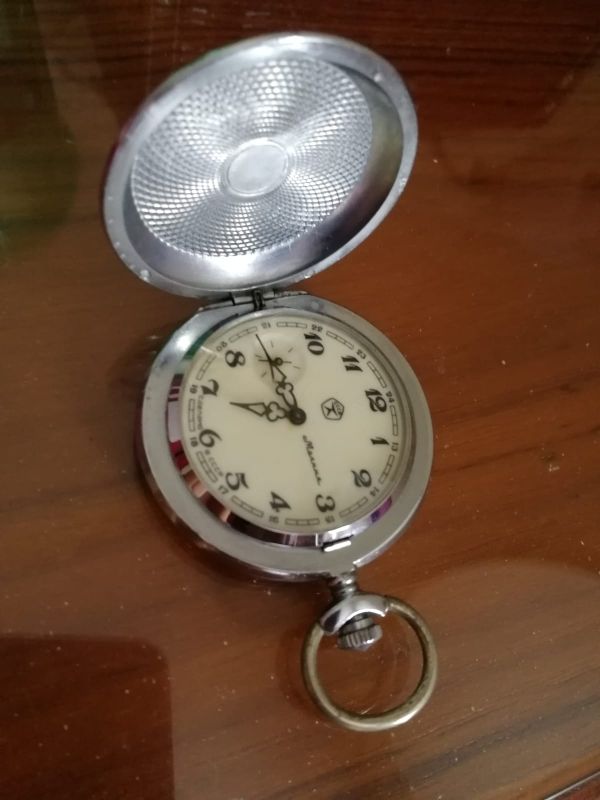 Se vende Reloj De la Antigua Unión Soviética