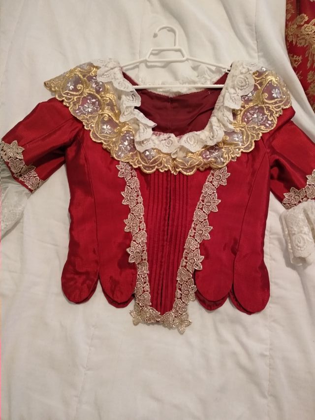 Traje del s.XIX  fallera completo.