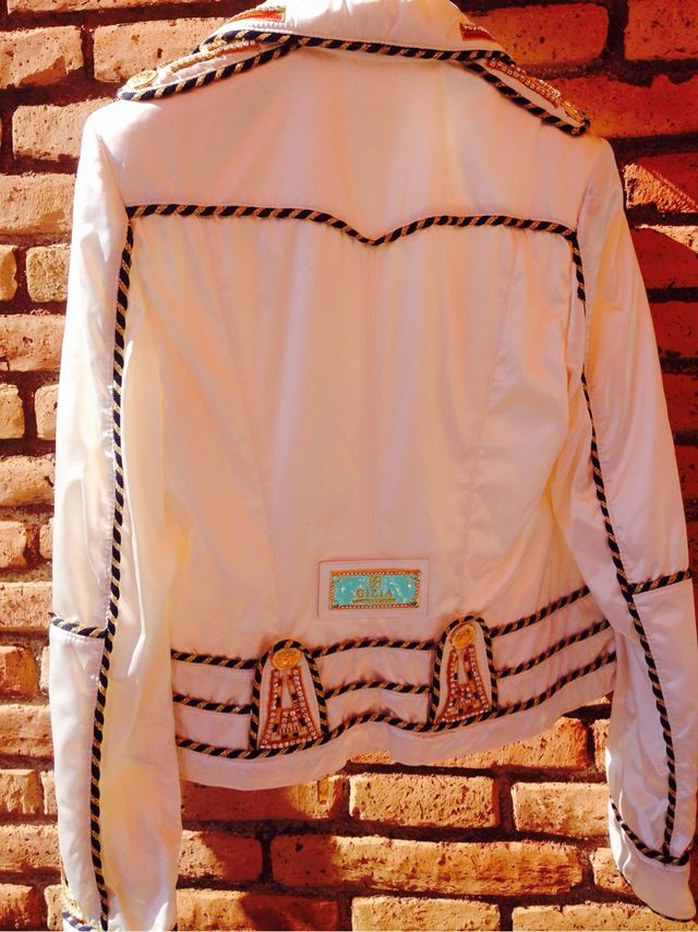 Chaqueta Firma Gizia Con Swarovski
