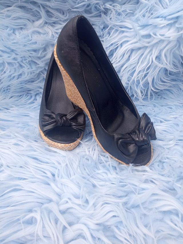 Zapatos de cuña mujer. Nuevos a estrenar.