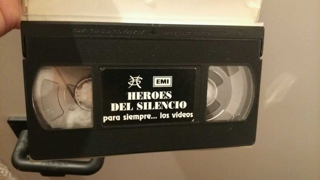 Videos Heroes del silencio VHS