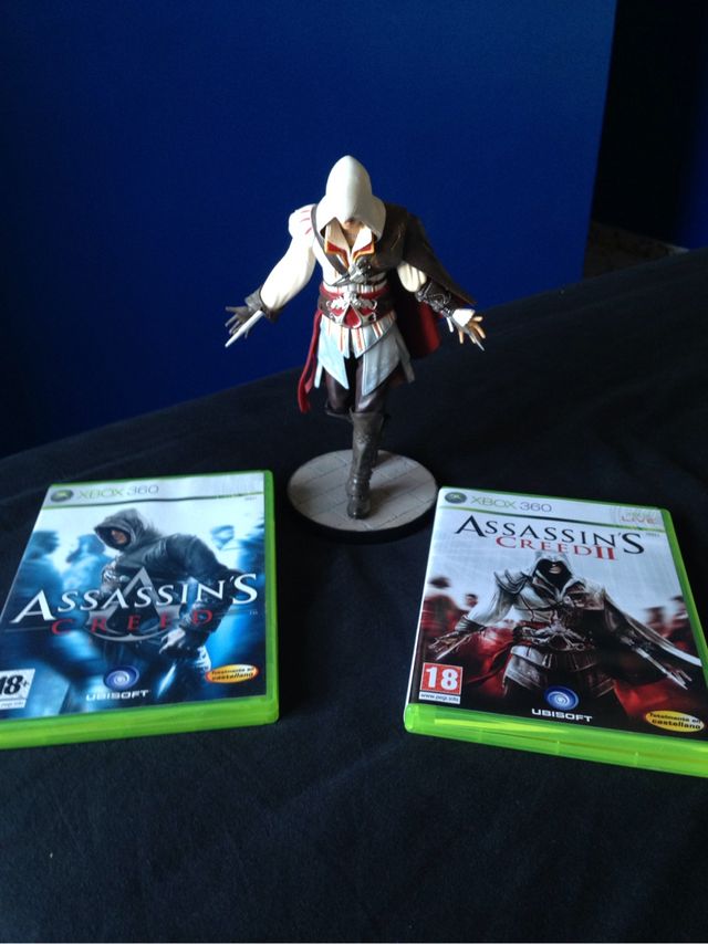 Pack Assasins Creed 1 y 2 Mas Muñeco