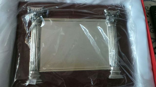 N1.Placas conmemorativas. NUEVA.