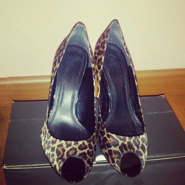 PEEP TOE. LEOPARDO.ZARA.