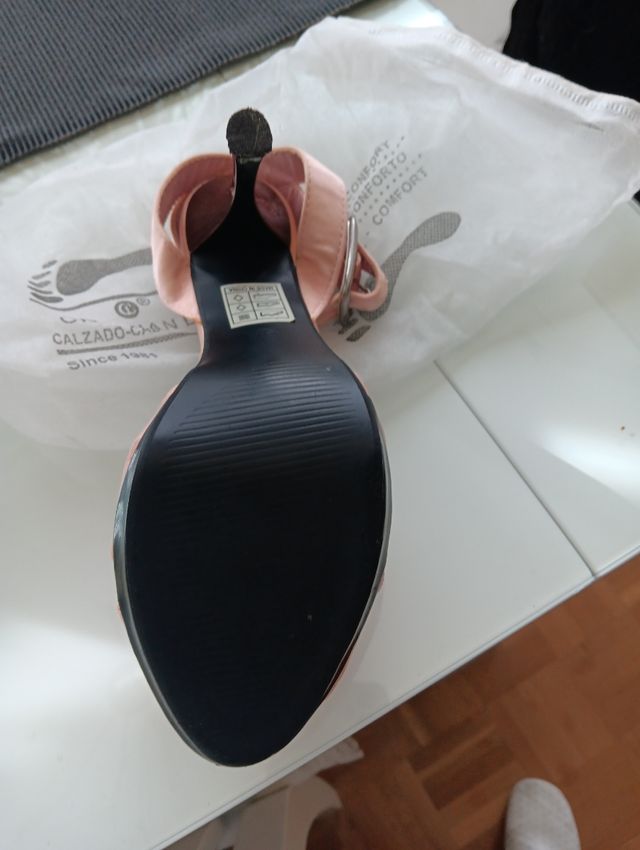 Zapatos y bolso de vestir