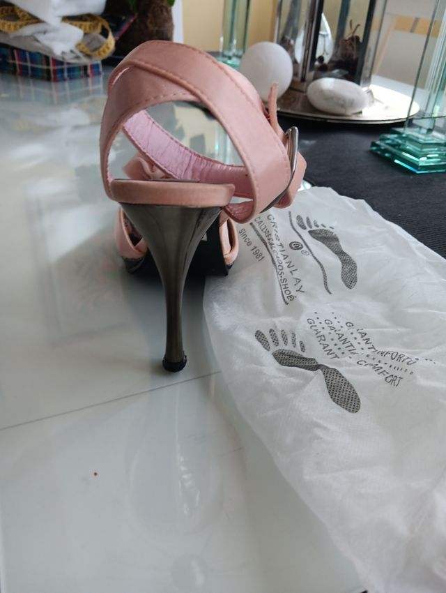 Zapatos y bolso de vestir