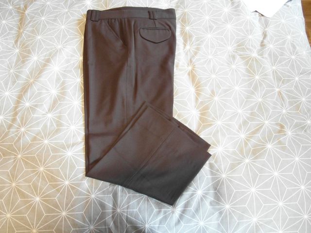 Pantalón vestir marrón T/42.