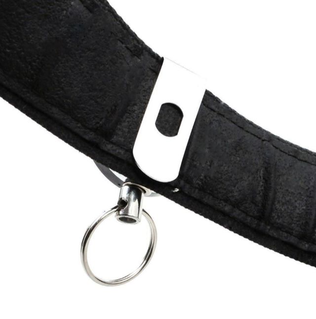 Llavero con clip y cable de acero retractil