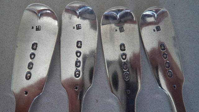4 Cucharas de plata de 1844!! victorianas