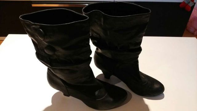 Botas negras del blanco n38