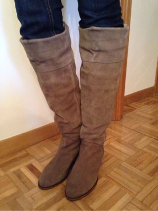 Botas Altas Piel Taupe Serraje Talla 40 de segunda mano por 30 EUR en  Alcobendas en WALLAPOP