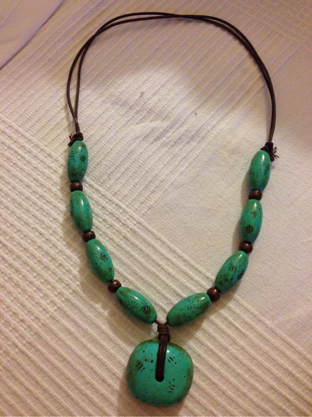 Collar piedras turquesas de Aïta