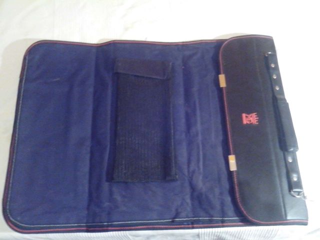 Funda de palo de billar desmontable.