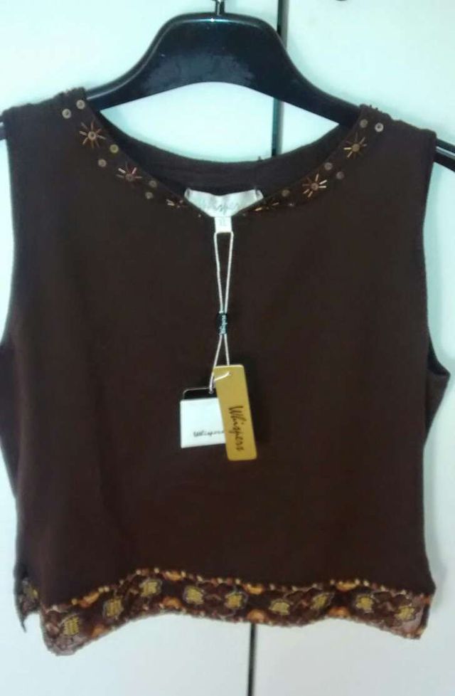 Top sin mangas. Nuevo.