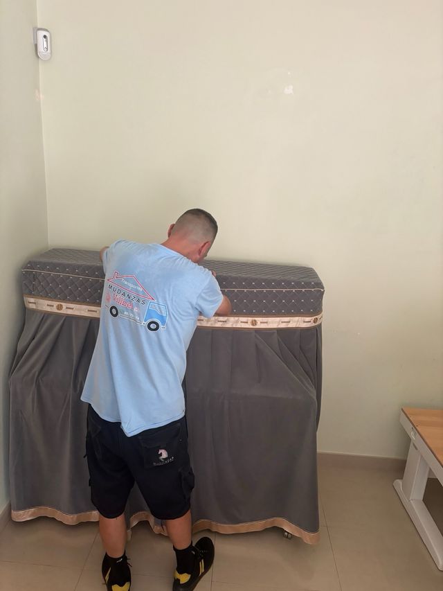 Transportes y manipulación de Pianos verticales