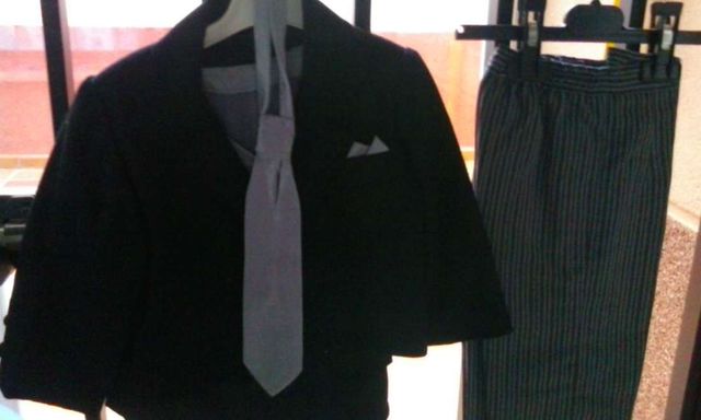 Un traje de niño de ceremonia