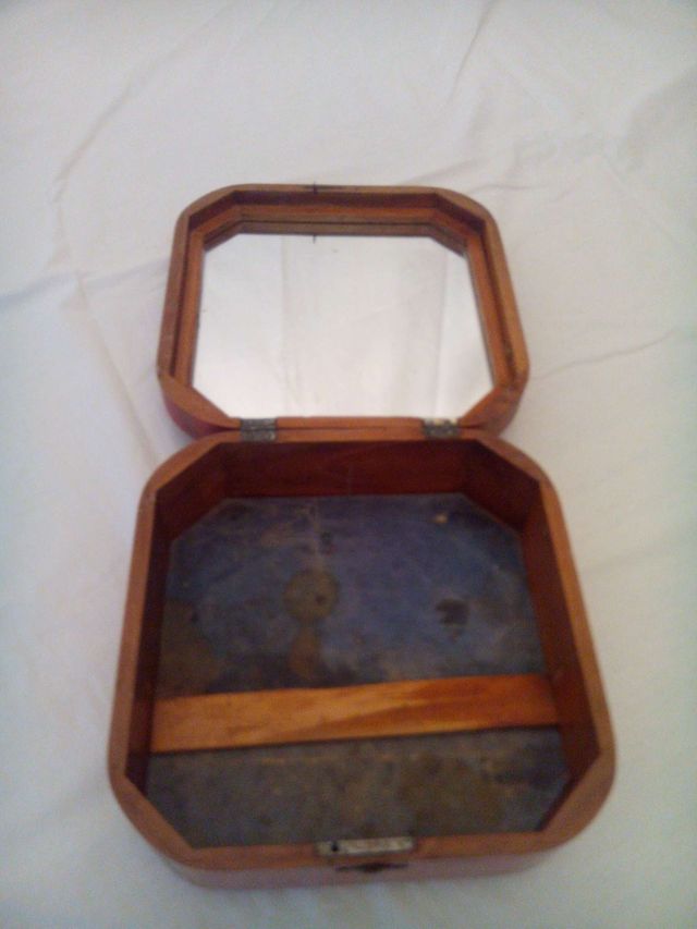 Caja vintage pimentón la estrella de 1950