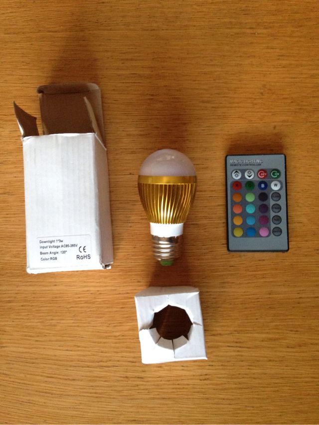 BOMBILLA LED CAMBIO DE COLOR CON MANDO