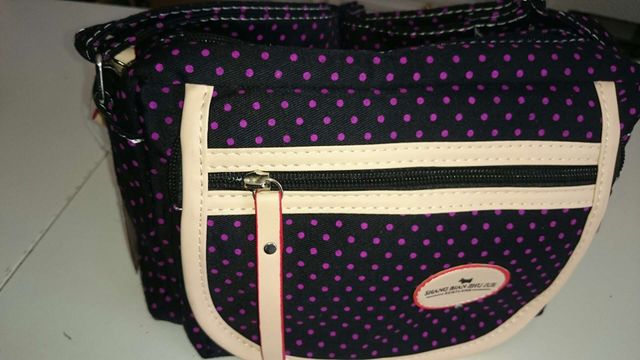 Bolso nuevo  con etiqueta tipo kipling