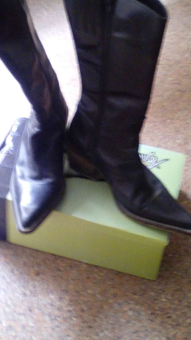 Botas negras camperas n 38