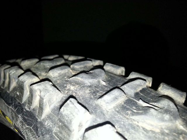 Cubierta Máxxi high roller 3C triple compuesto 26"