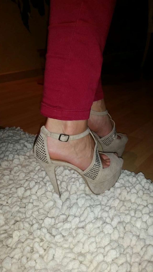 Sapatos de salto alto