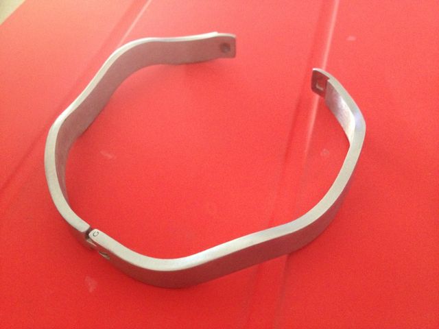 Bracciale rigido in acciaio chirurgico opaco