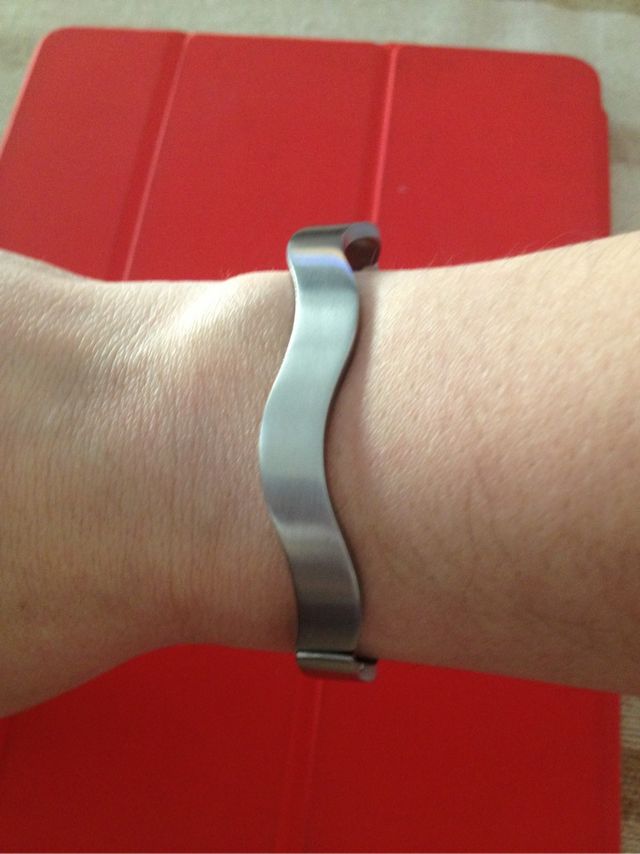 Bracciale rigido in acciaio chirurgico opaco