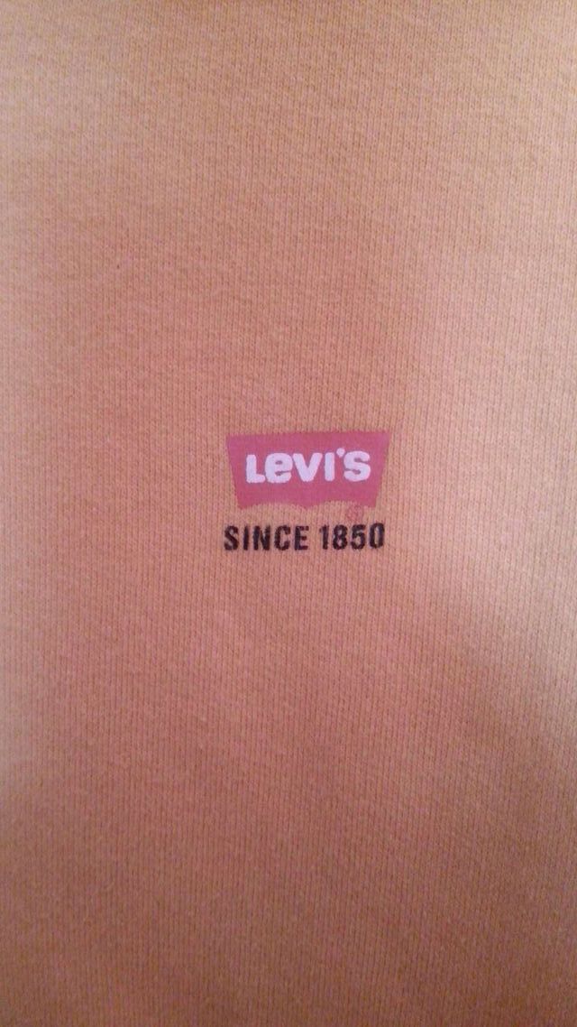 Chaqueta levi's naranja original.