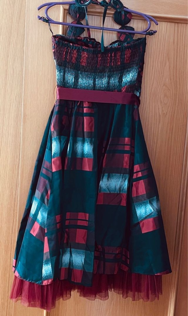 Vestido de fiesta diferente. Veneno en la Piel