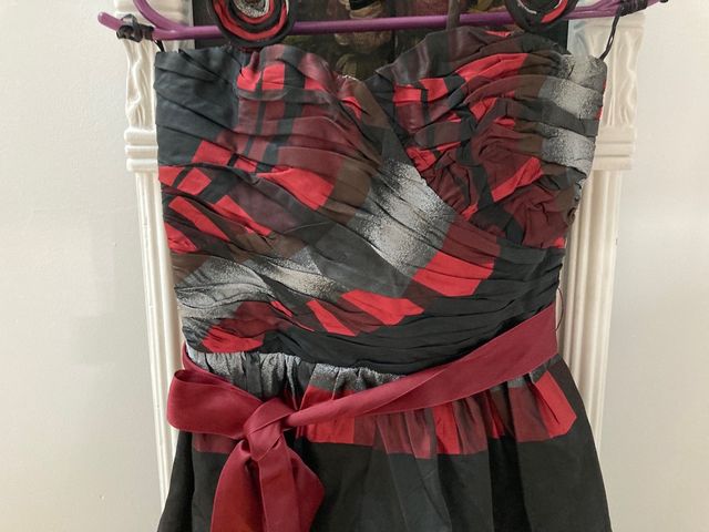 Vestido de fiesta diferente. Veneno en la Piel