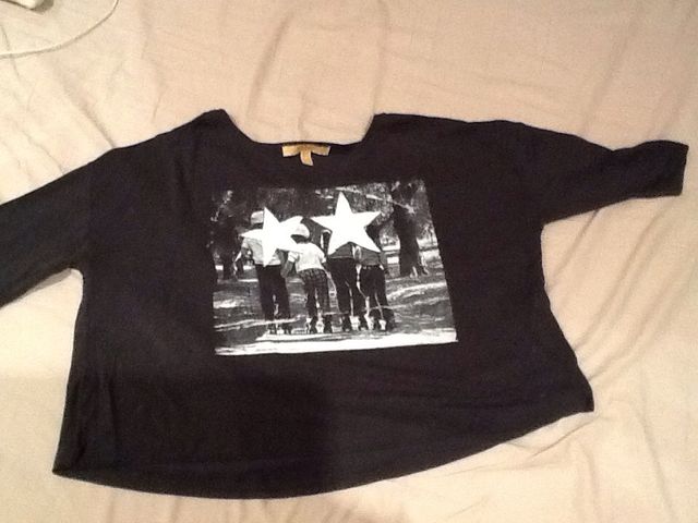 Camiseta gris oscuro Zara