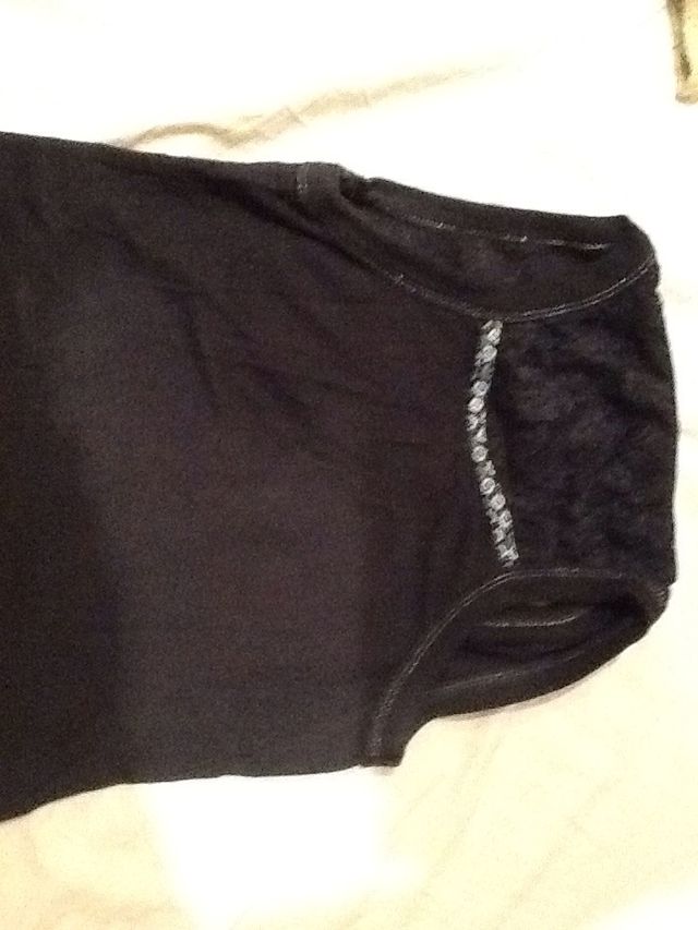 Camiseta Desigual negra y blanca con tul - Talla S