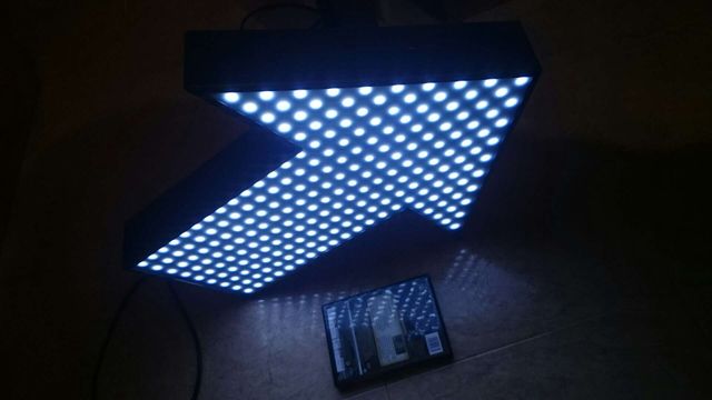 Flecha iluminación LED