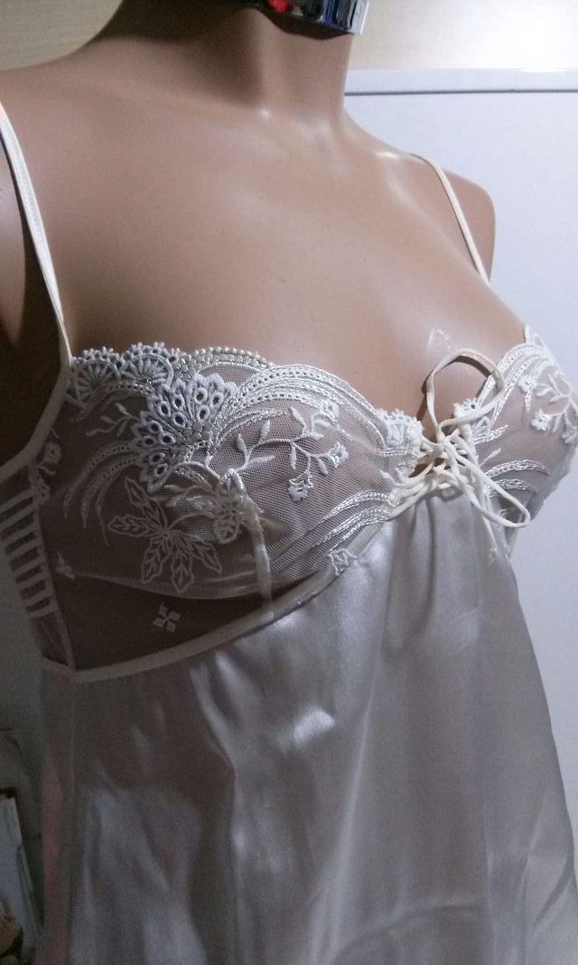 Picardia novia La Perla talla L, Ivory