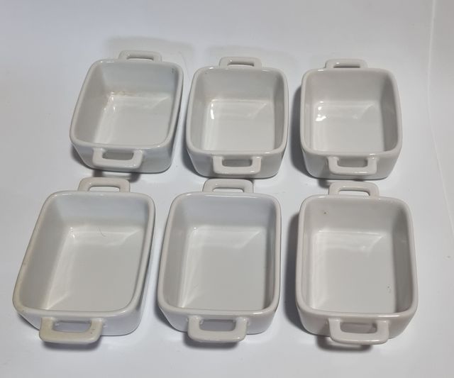 6 vassoi in ceramica